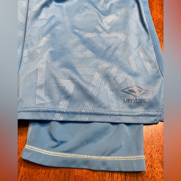 Umbro shorts. Size extra large 16-18 youth. Lined. - Picture 8 of 10